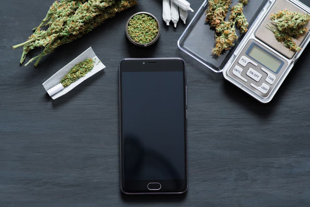 Top 5 Reasons is Better to Buy cannabis Online | Coast to Coast Medicinals Canada